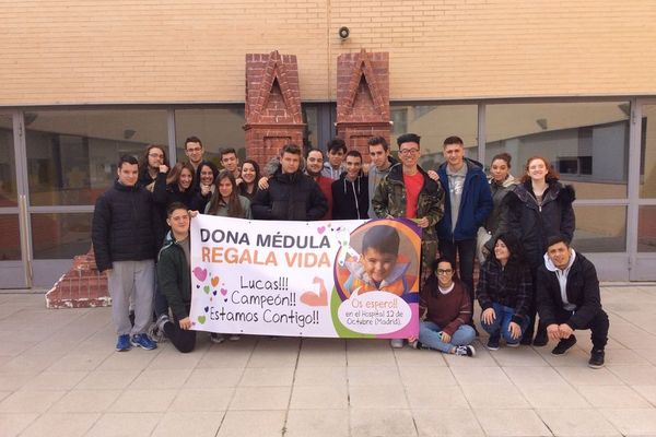 Apoyo de nuestros alumnos de FP a la campaña Busco Mi Heroe de Lucas